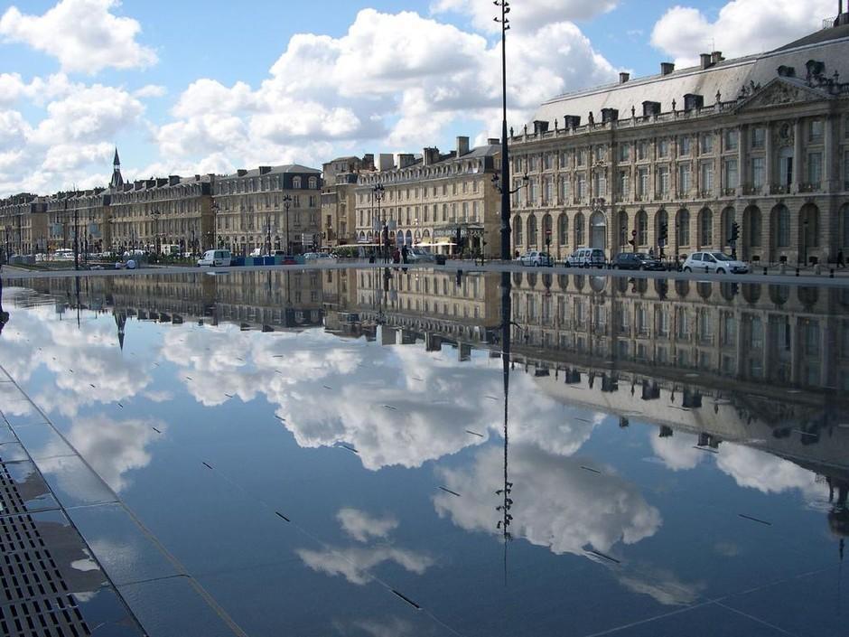 Ausone Beautiful Loft Apartment In Historical Center + Terrace And Parking Bordeaux Luaran gambar
