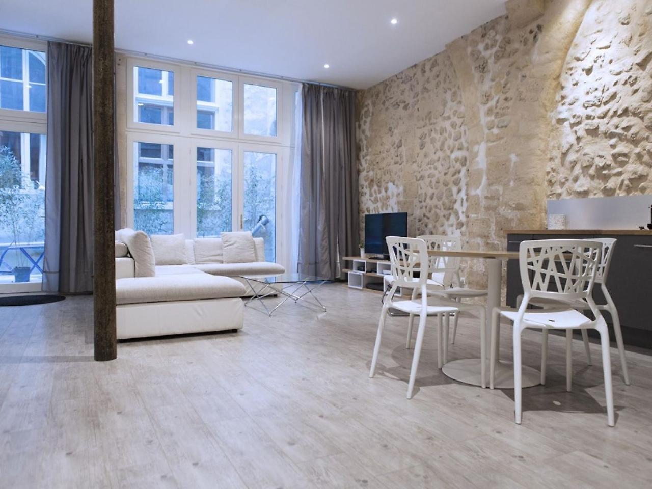 Ausone Beautiful Loft Apartment In Historical Center + Terrace And Parking Bordeaux Luaran gambar